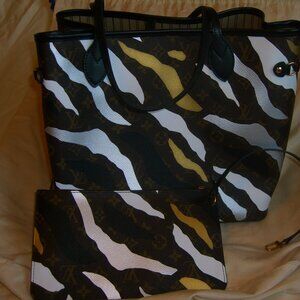 Louis Vuitton Neverfull MM League of Legends Lim. Edition M45201